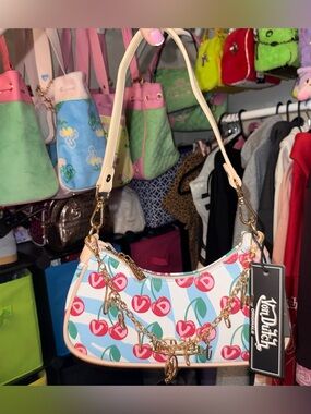NWT Von Dutch White Cherries Shoulder Bag W Gold Chain Bag Charm